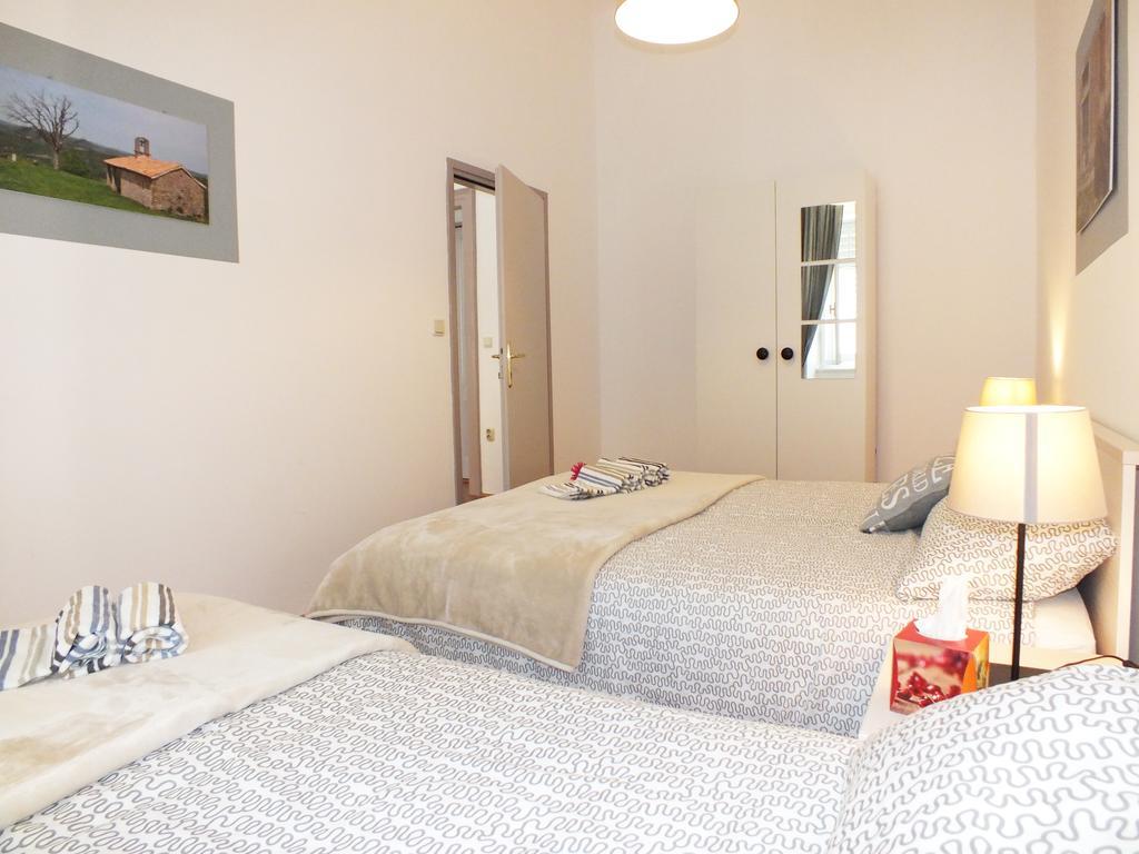 Apartman Draguc Pula Buitenkant foto