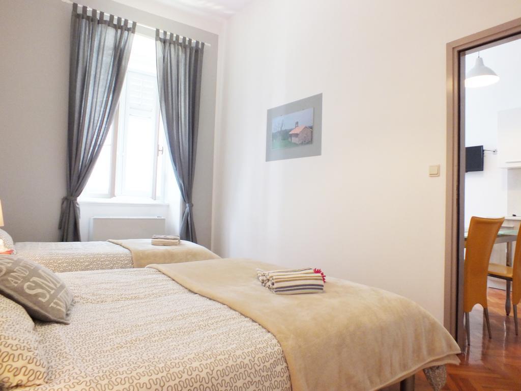 Apartman Draguc Pula Buitenkant foto